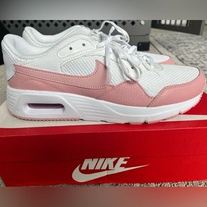 New Women’s Nike Air Max SC 9.5
